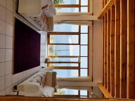 Bianca Peninsula House *